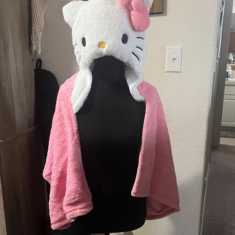 NWT-Hello Kitty Pink Cape with Cozy Hood